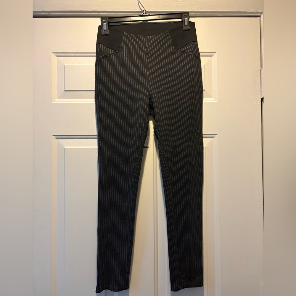 Guess Black and White Striped Stretch Pants Small